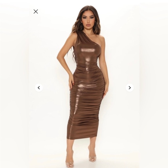 Fashion Nova Dresses & Skirts - Fashion Nova | Kaelyn Metallic Midi Dress